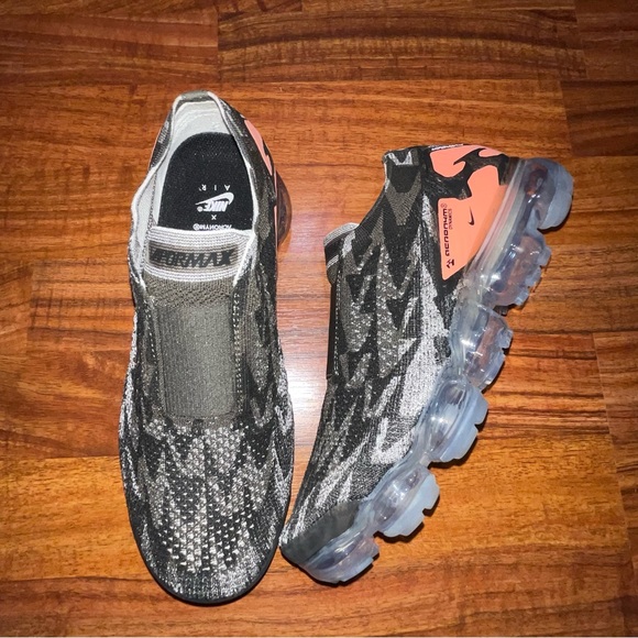 Air Vapormax FK Moc 2 (Acronym Collab) - Picture 2 of 11
